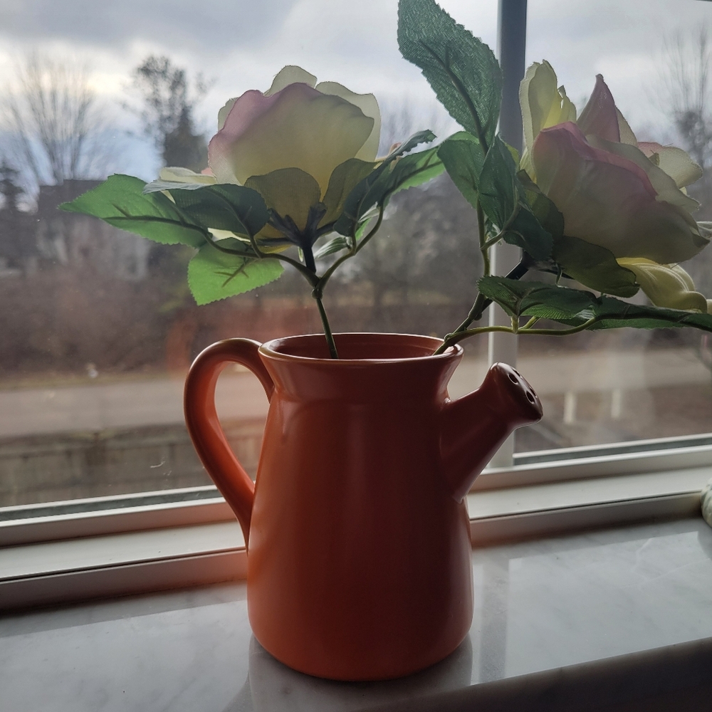 Vintage Orange Ceramic Pottery Vase Shaped Like Watering Can ~ Cute & Cheery - Picture 10 of 16